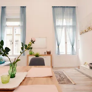  Apartamento Lillybeth City Center